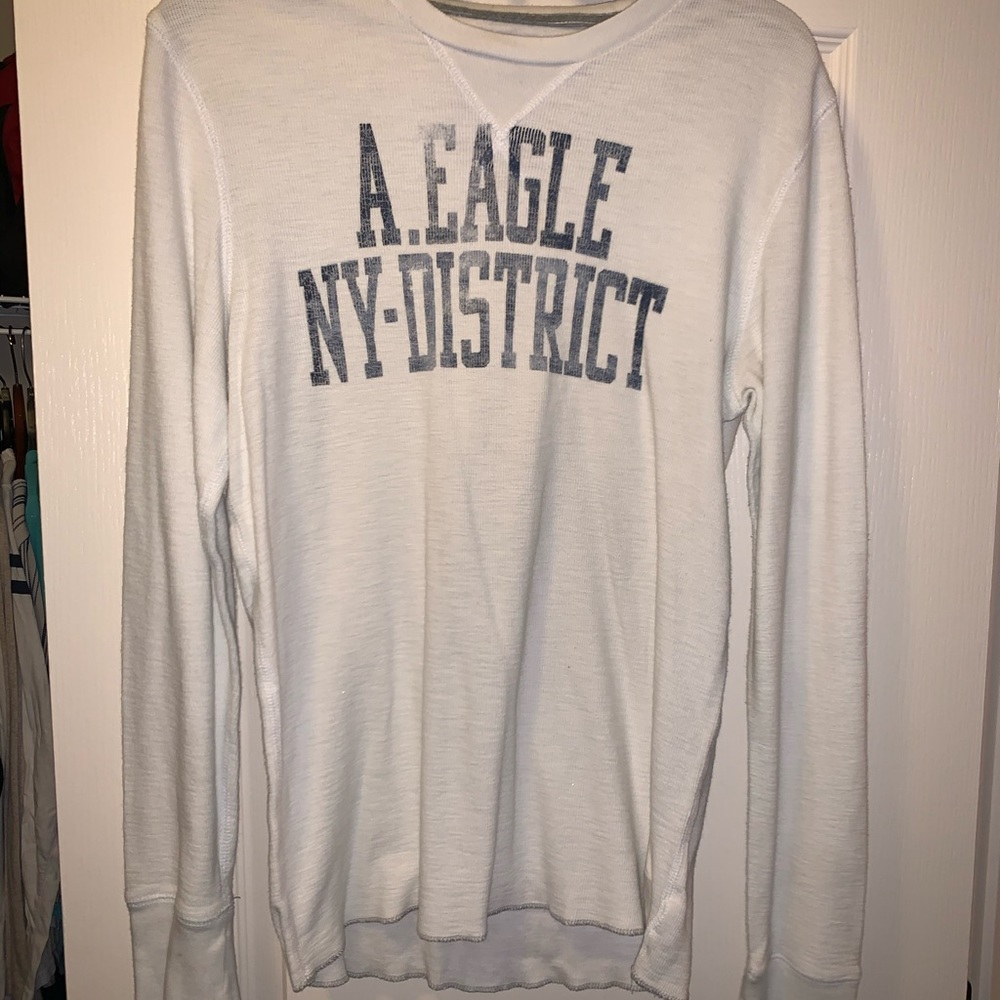 Long sleeve American Eagle shirt